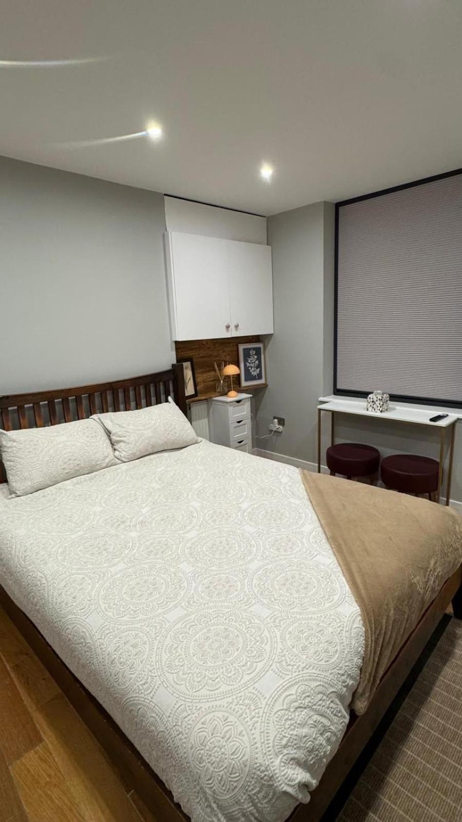 Central Apartment Лондон Экстерьер фото